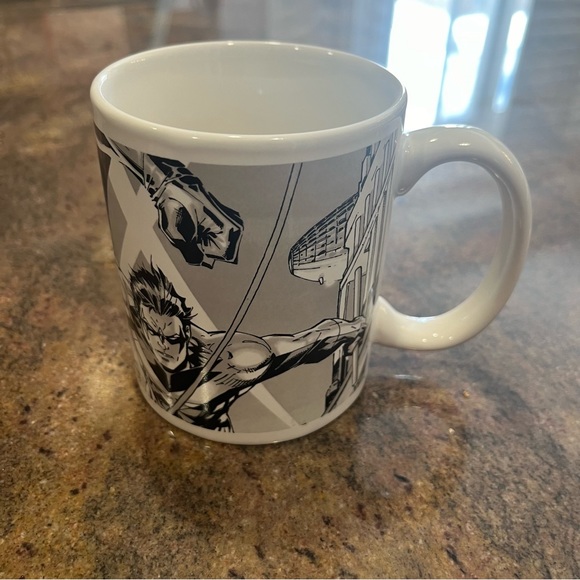 DC COMICS Batman & Robin Mug - Picture 2 of 7